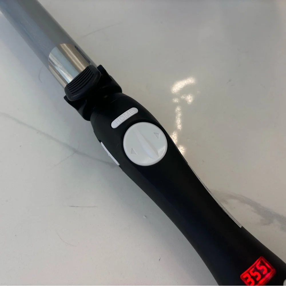 The Beachwaver Co. Black and Silver Curling Wand